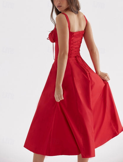 Elegant sleeveless dress with front slit